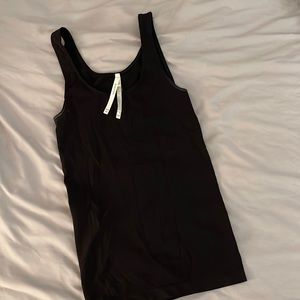 Aritzia Babaton black spandex top - size XS/S
